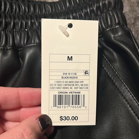 Women's High-Rise Faux Leather Tapered Ankle Pull-On Pants A New Day Black M - Picture 6 of 9